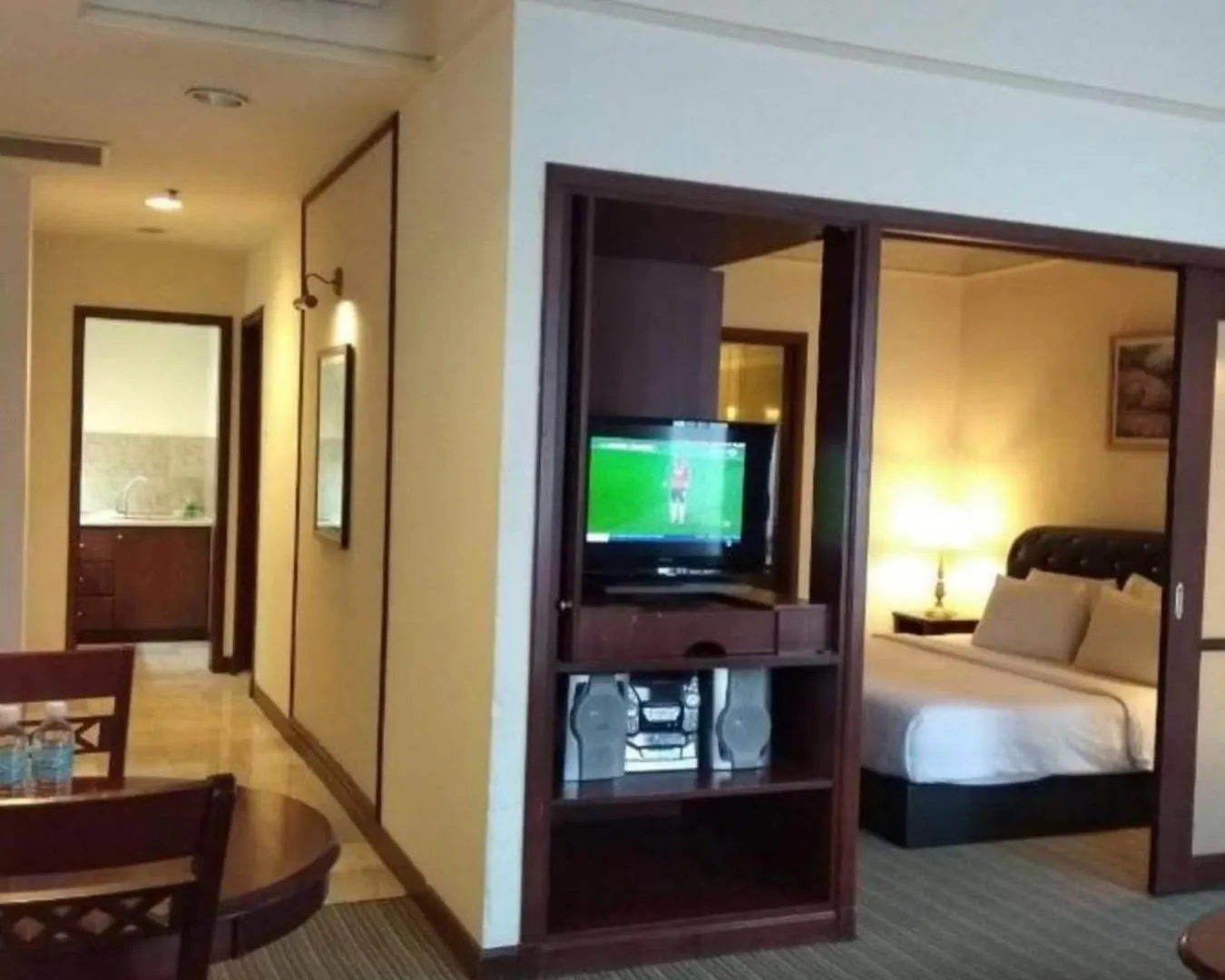 Times Square Suite By West Ham contacts